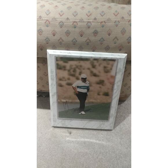 Lee Trevino signed autographed 8x10 Picture. - Picture 2 of 4